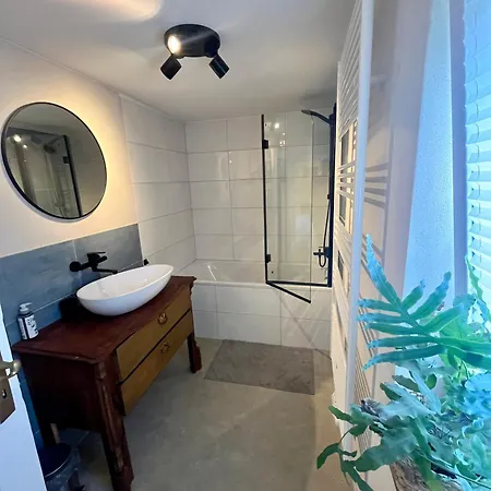 Апартаменты Tolles Frohnatur Mit Sauna In Ruhiger Lage Плауэн